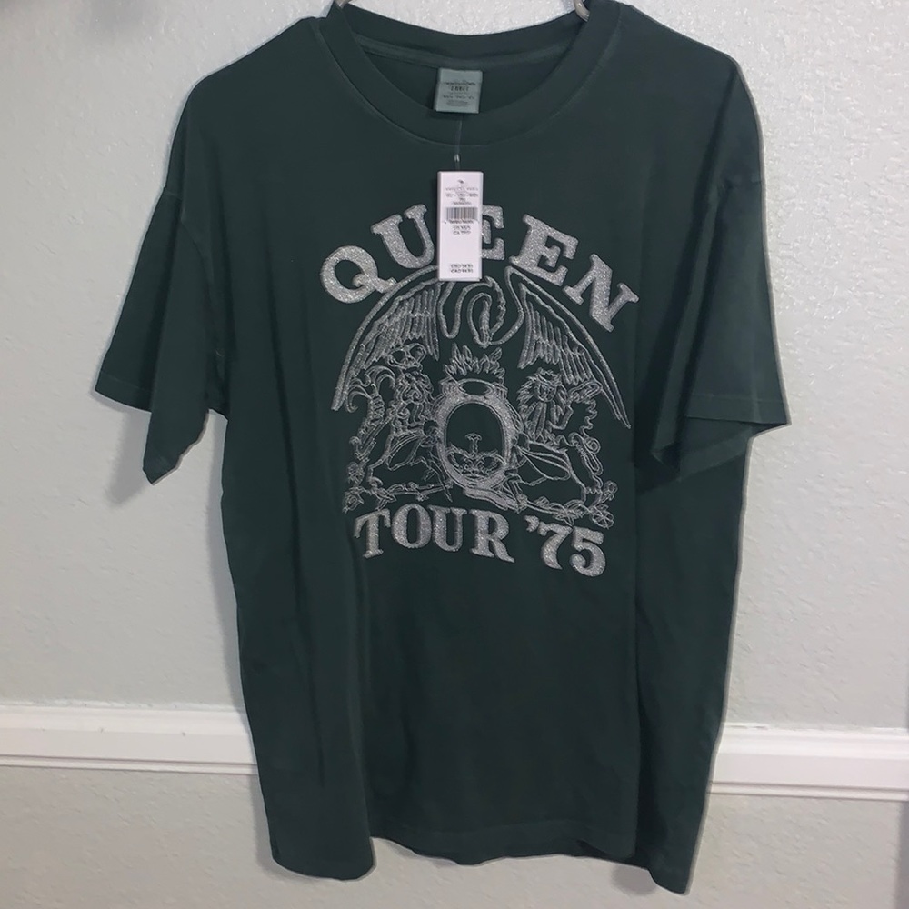 Tee